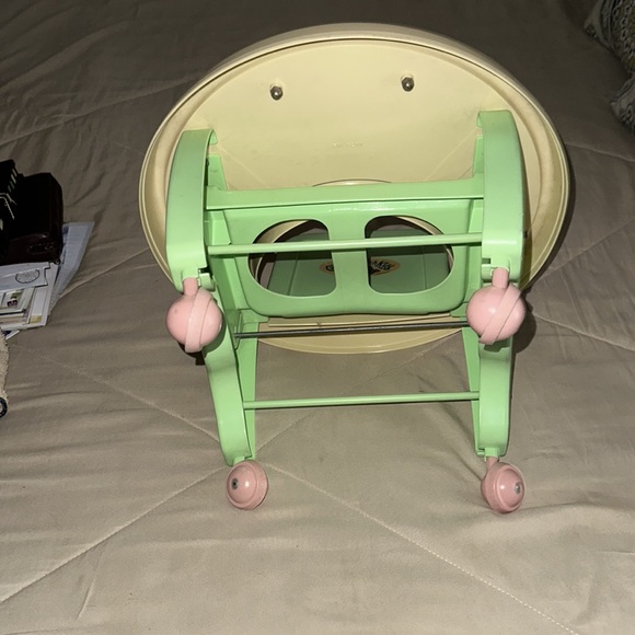 Vintage 1986 Coleco Cabbage patch baby Walker on Wheels (EXCELLENT) - Picture 7 of 10